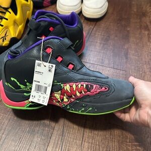 Reebok low-top sneakers in gray with neon green, pink & purple accents 9 1/2